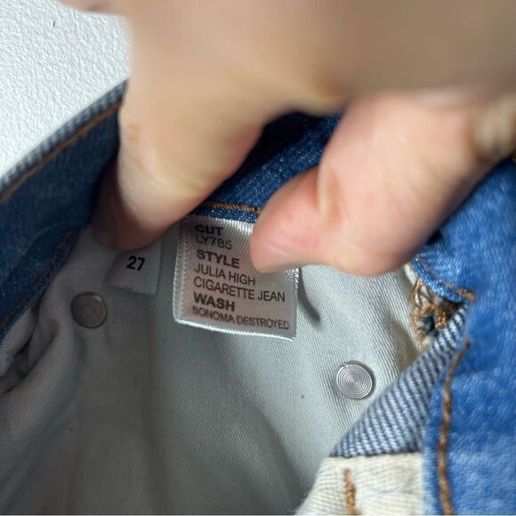 Reformation Julia High Waisted Cigarette Jeans Sonoma Destroyed color size 27 - Picture 12 of 12